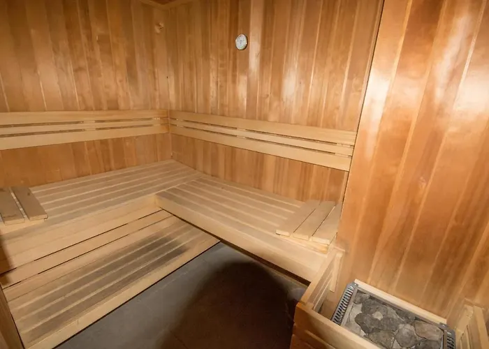 Luxury Argos Hotel Hostel