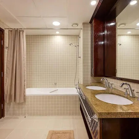 Luxury Argos Hotel Hostel